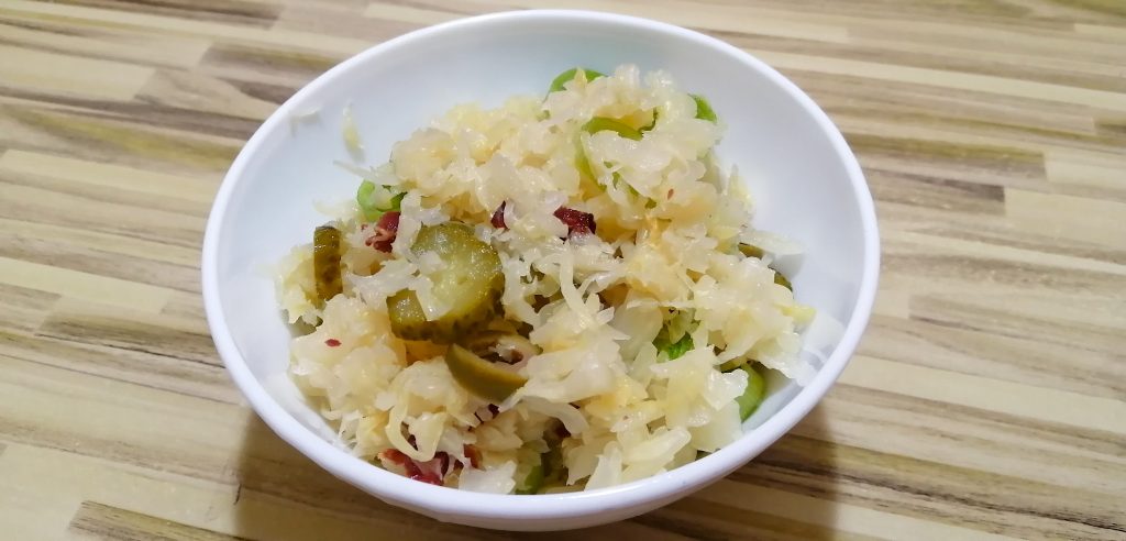 keto sauerkraut salad