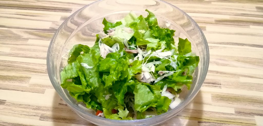 keto mackerel dinner salad