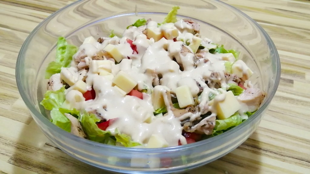 salade de poulet céto simple