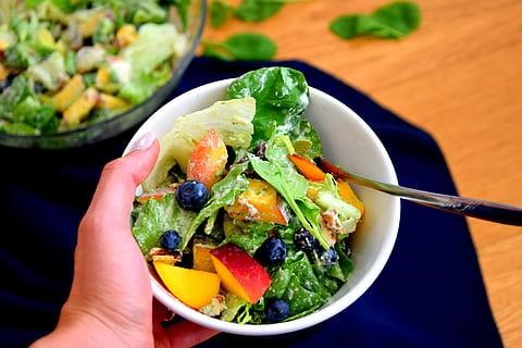 Salad that has 12g carbs: how to balance keto